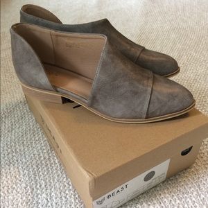 The Beast - Broadway Slip-on